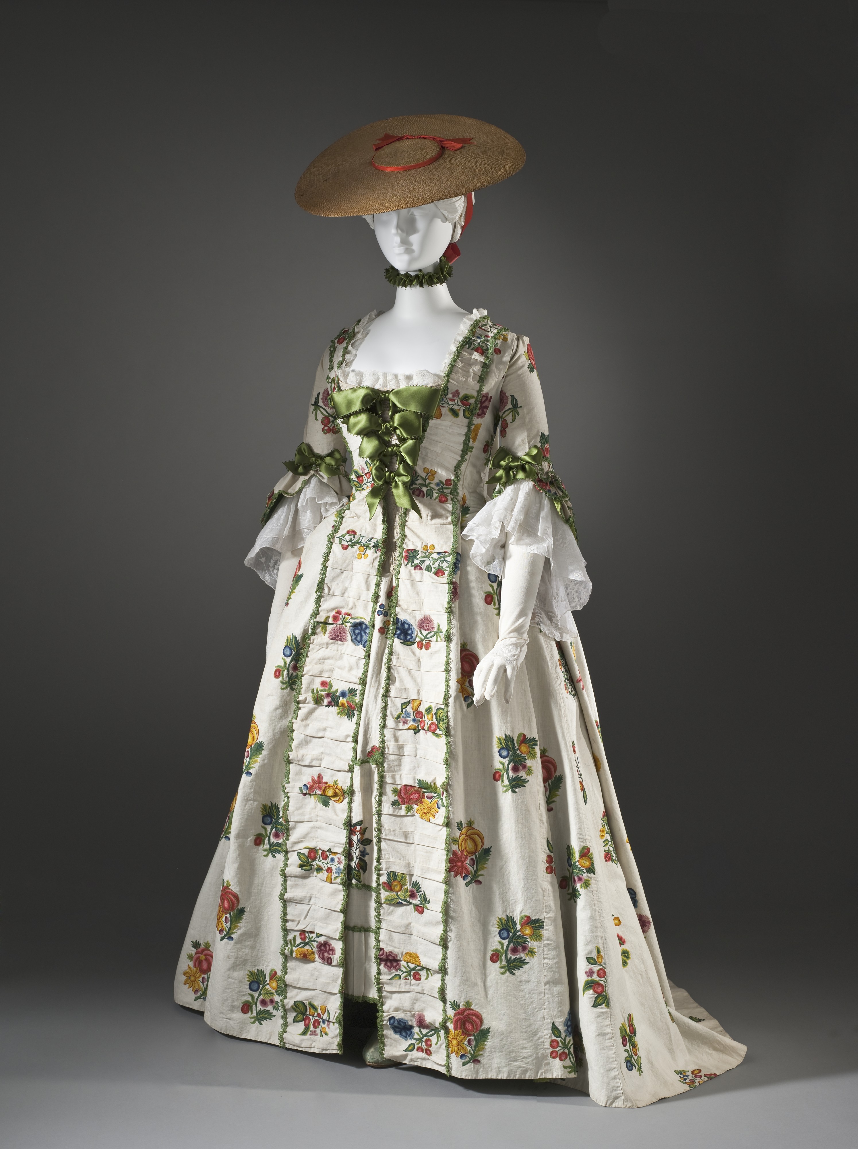 Robe a la Française with wool embroidery LACMA M.90.83a-b