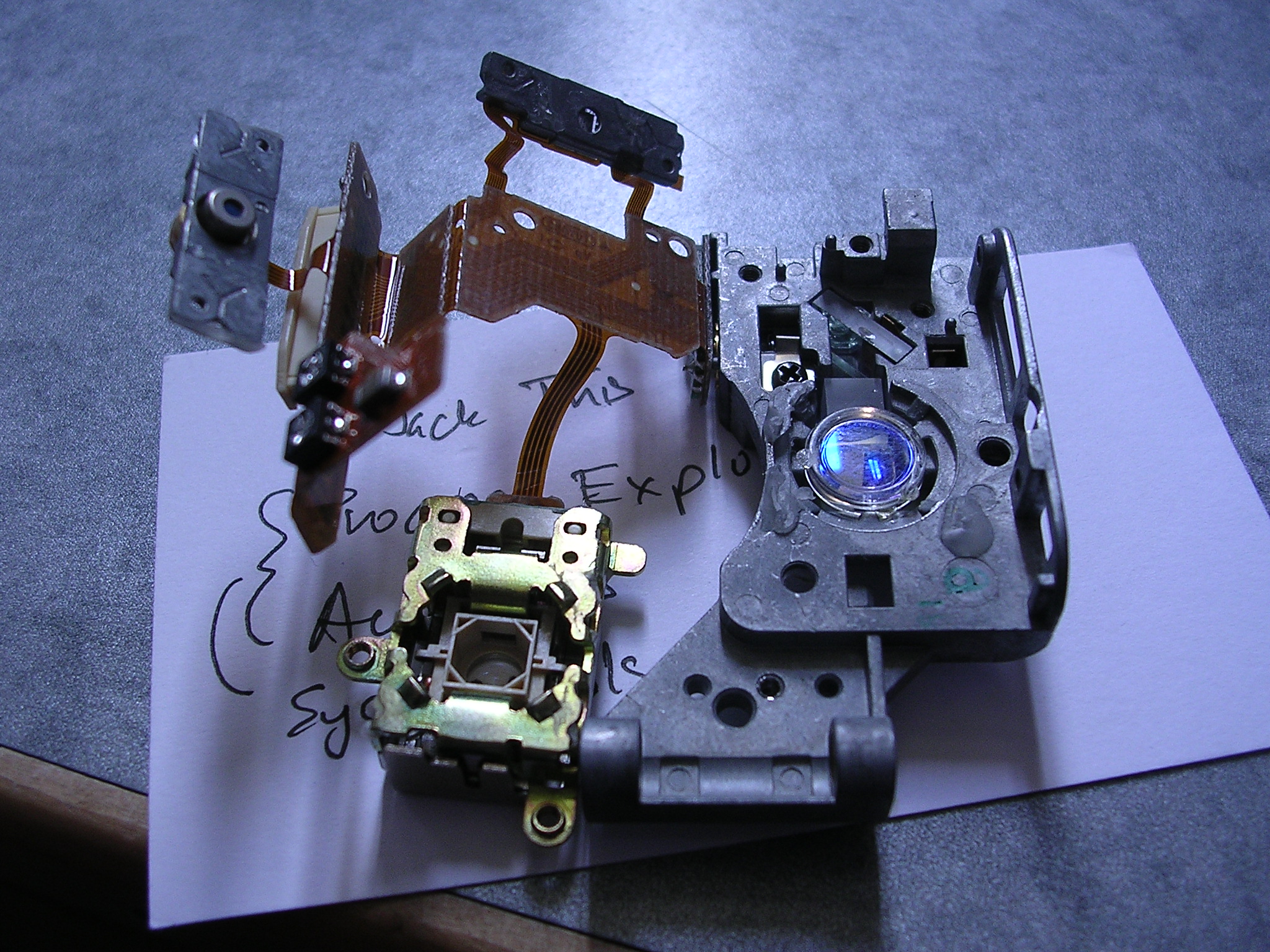 CD laser assembly1