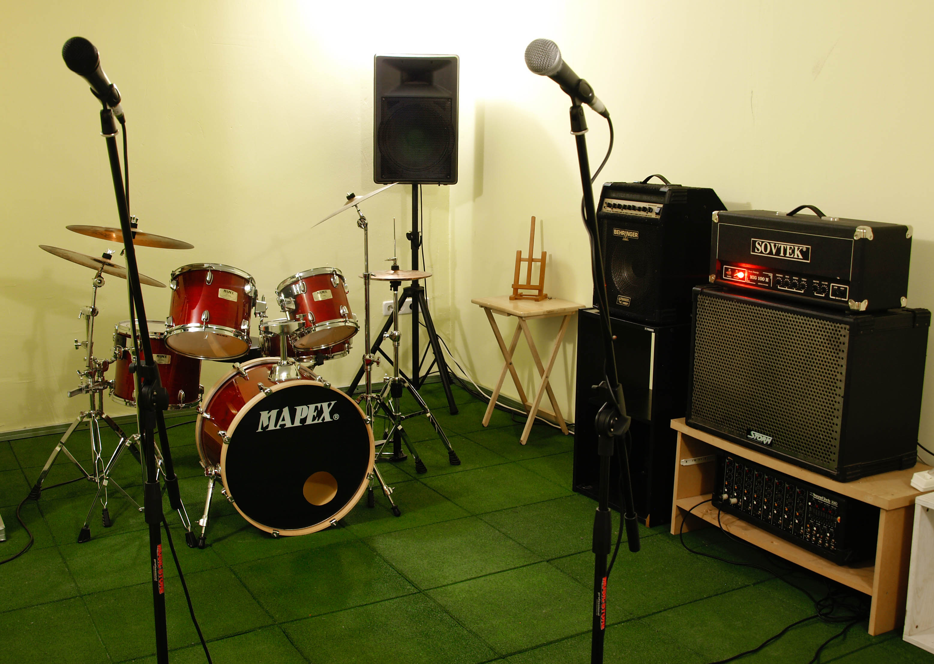 Local de ensayo equipado