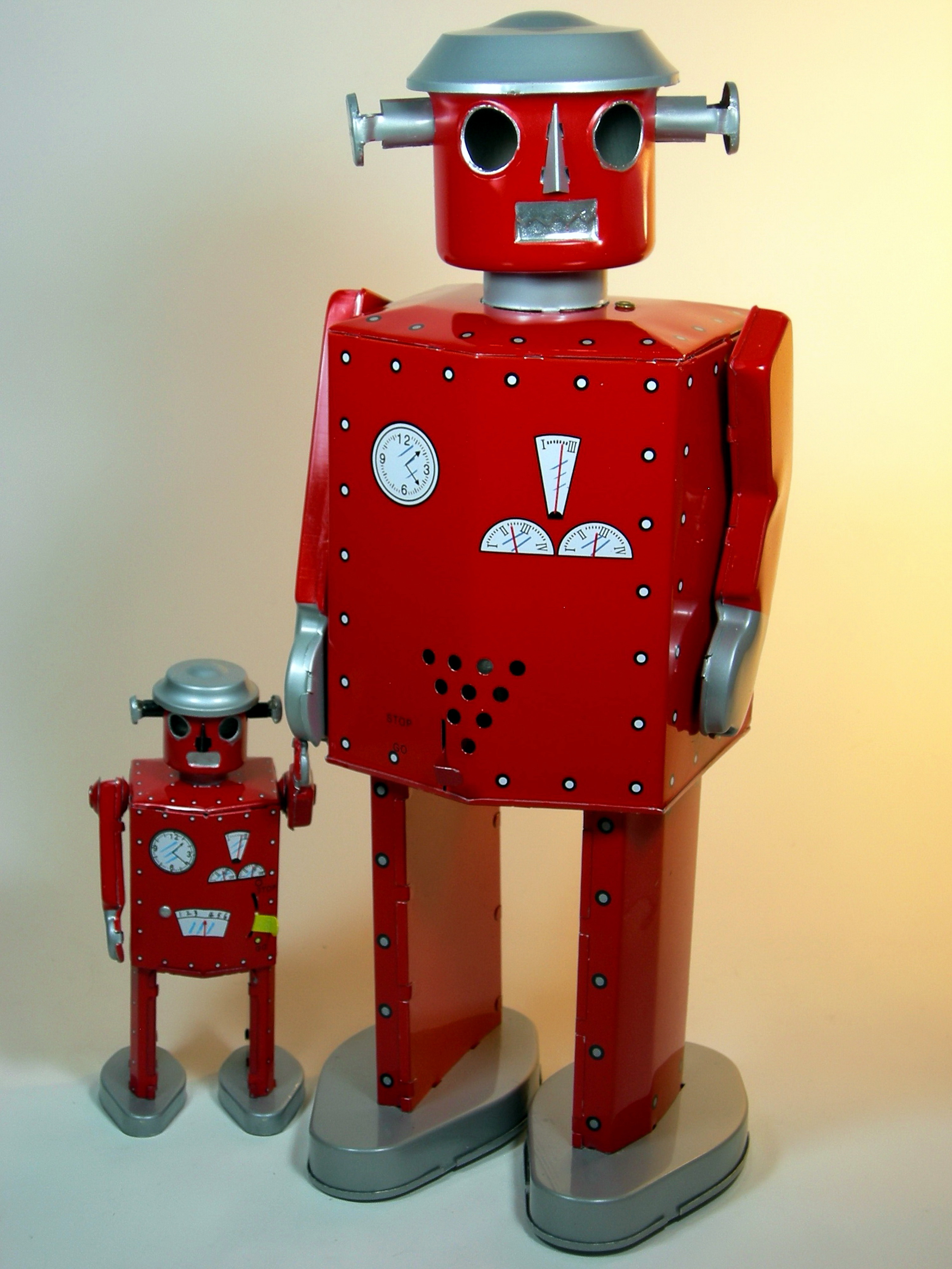 Marxu International Shanghai St. John Collection Giant Sparkling Atomic Robot Man Father & Son Walking in the Park