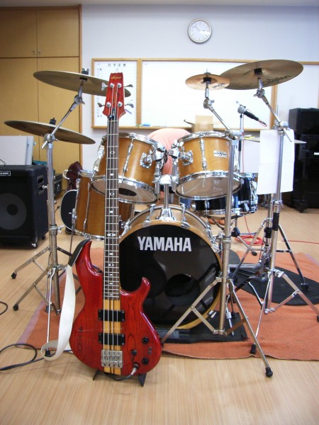 Aria Pro II SB-R80 (1979-83) and Yamaha Drums