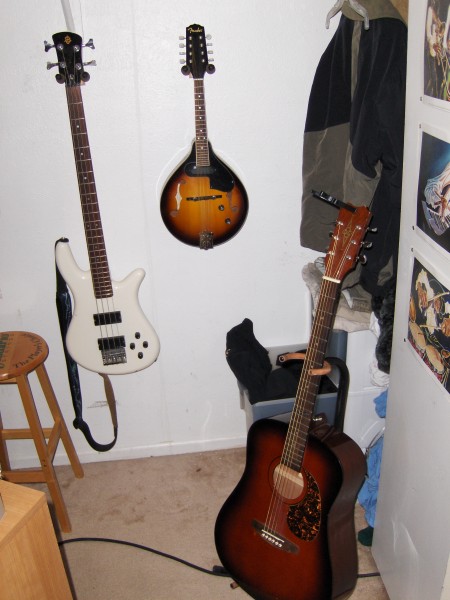 Grove instruments, Grove home studio (by iEEEj)