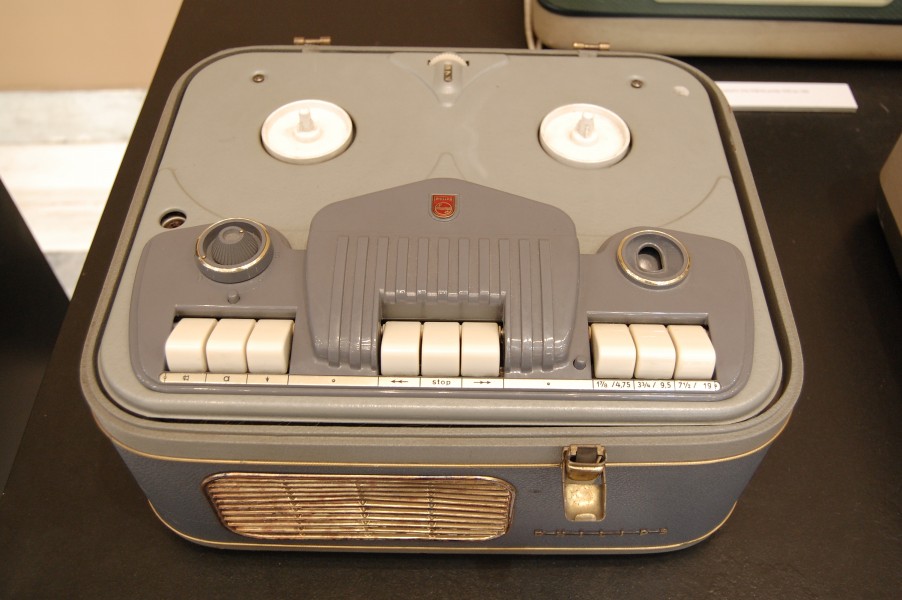Philips EL351 reel-to-reel tape recorder