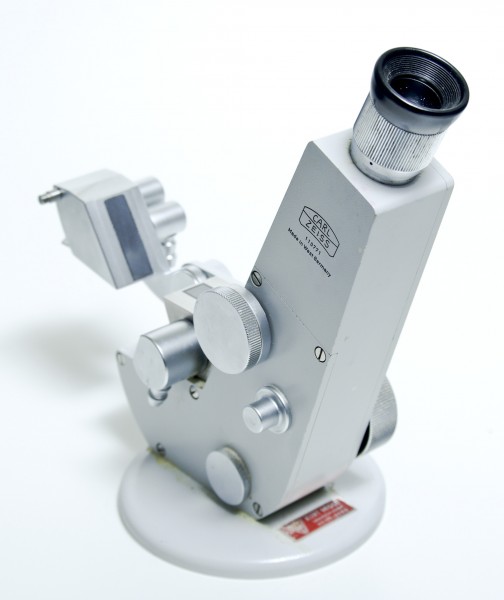 Zeiss refractometer open