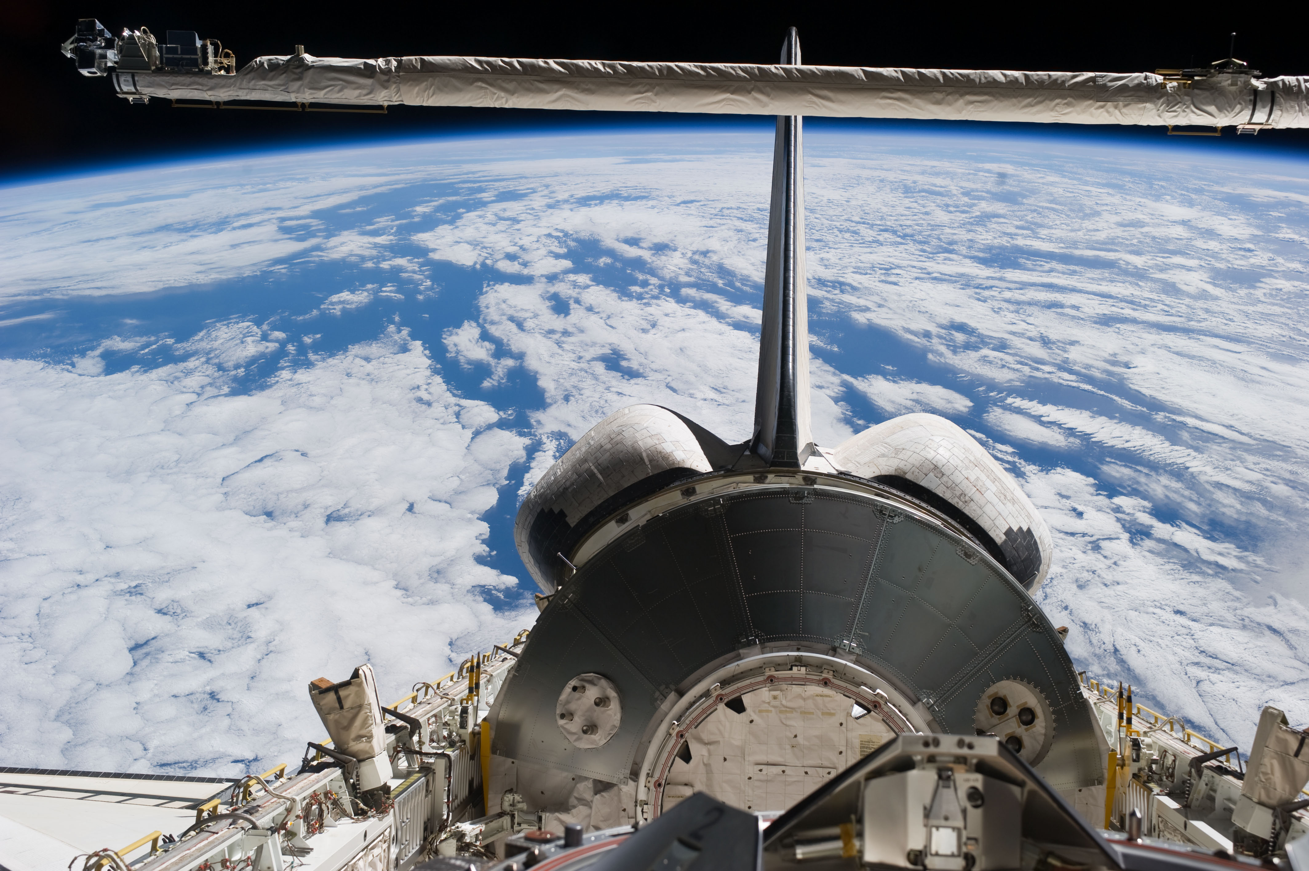 STS-131 Discovery flies around 5
