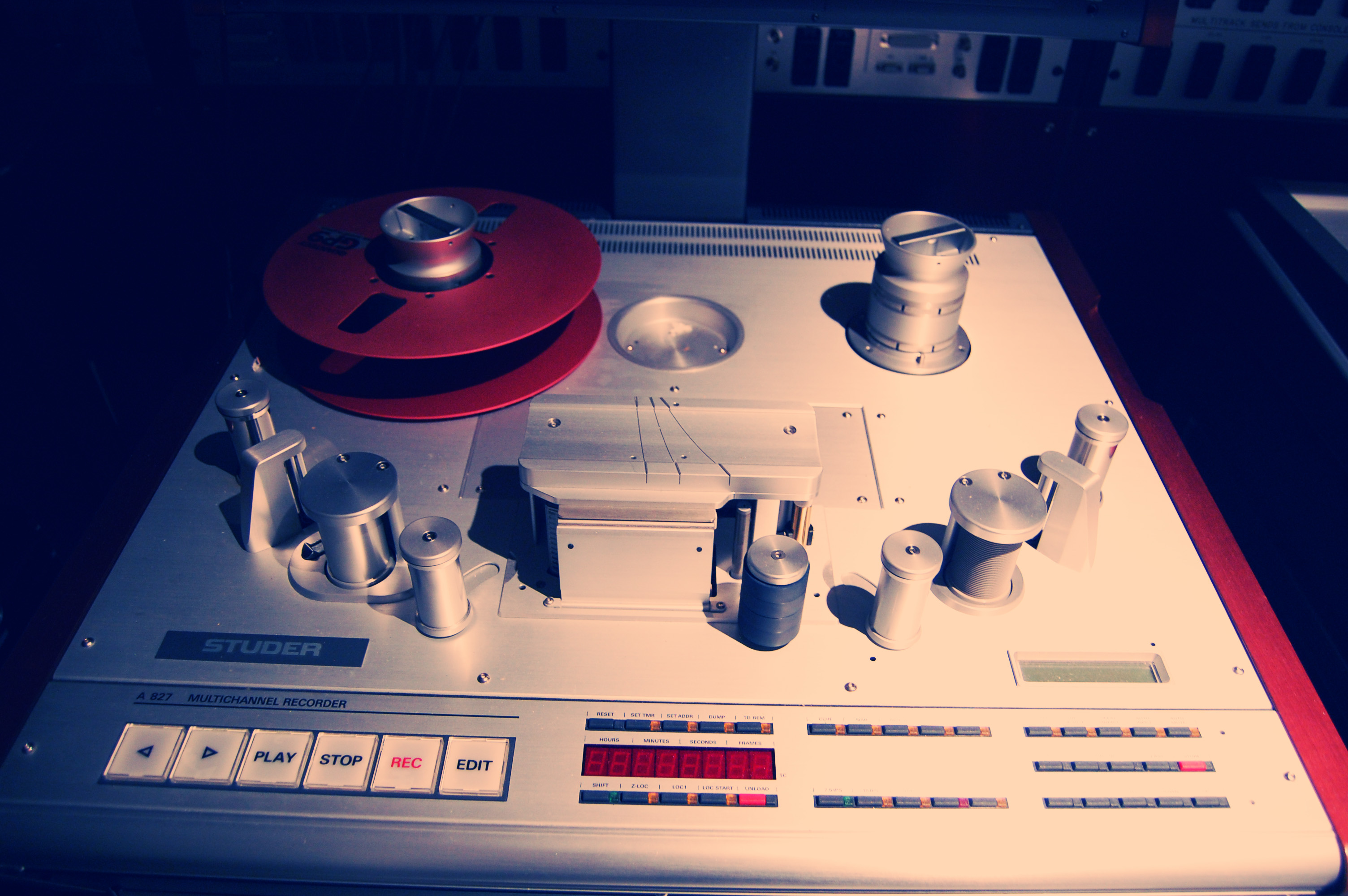 Studer A 827 analog 24track Multichannel Recorder, Avex Honolulu Studios