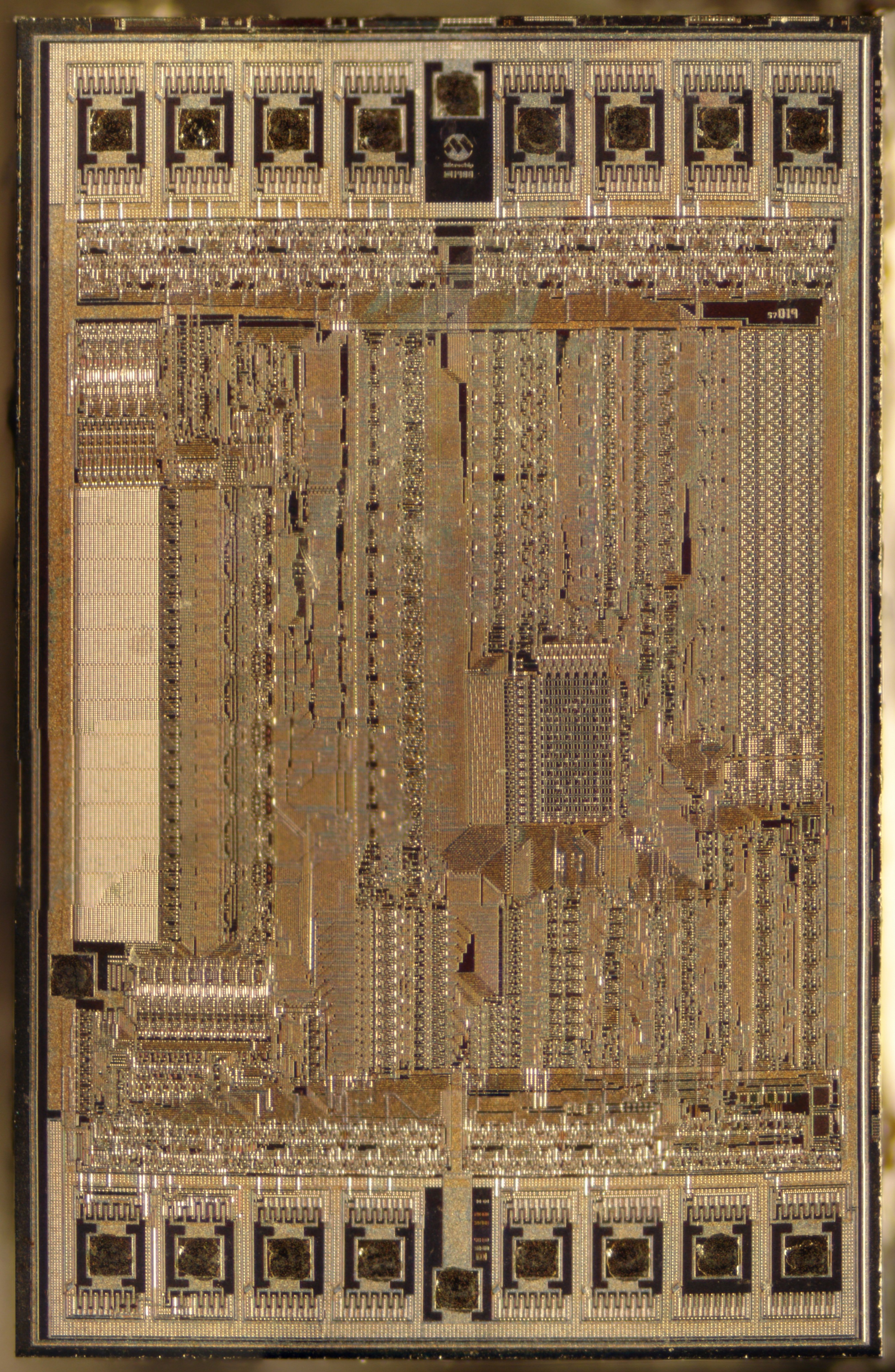 PIC16C54-XT P 9420 CGA TAIWAN