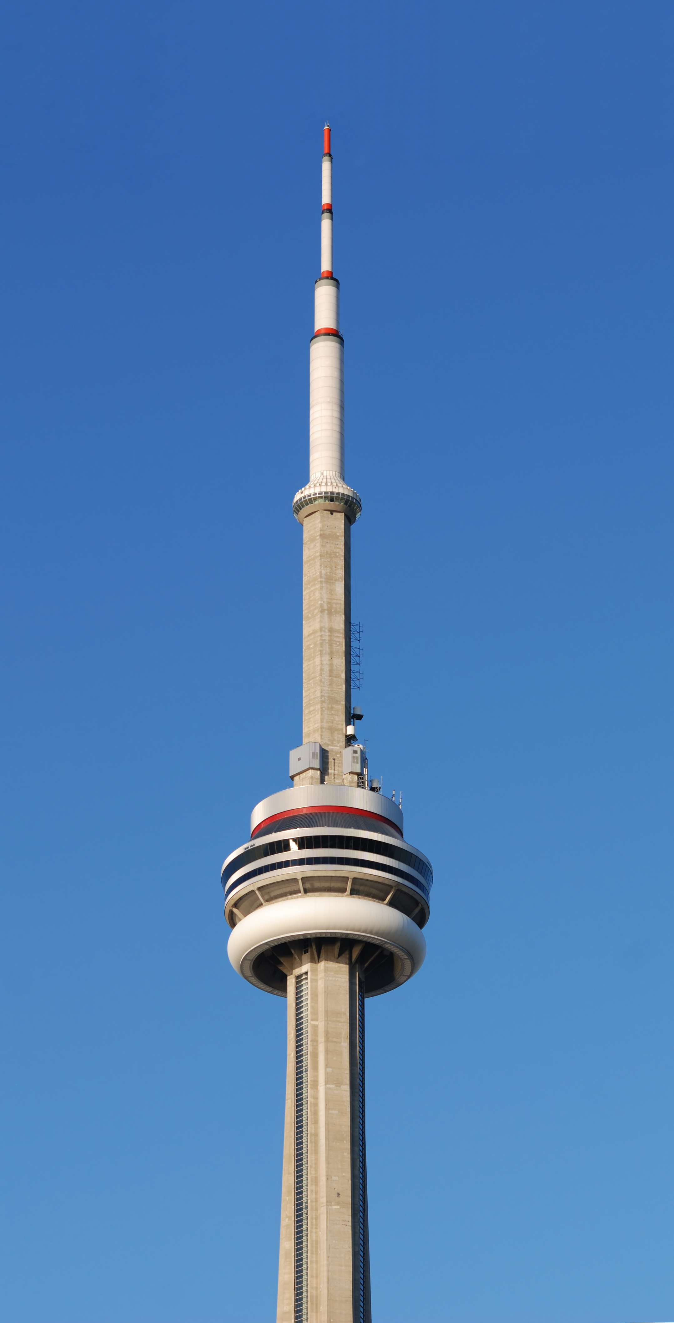Toronto - ON - CN Tower - upper part