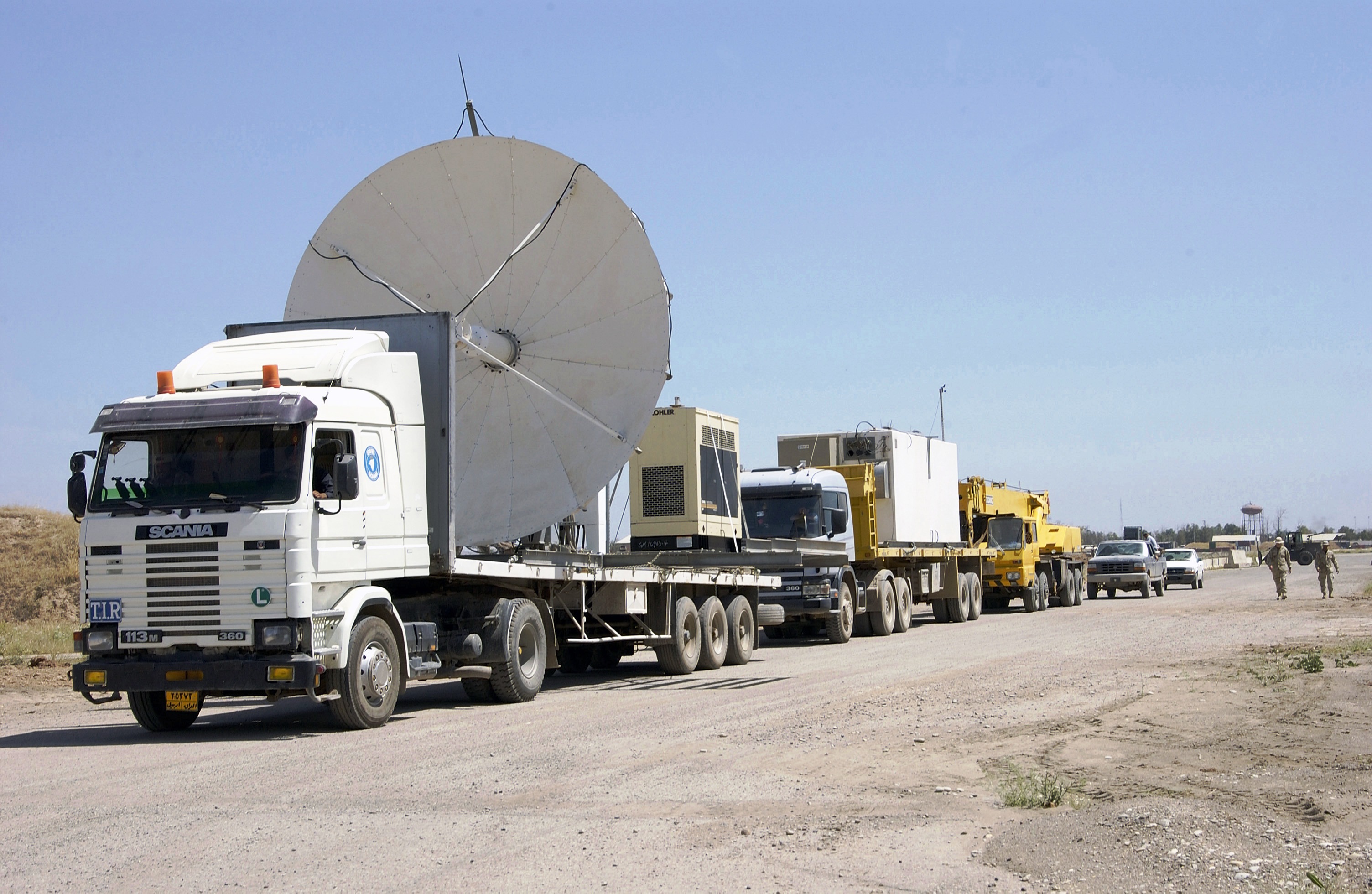 Transport in Iraq - satellite receivers, 2005