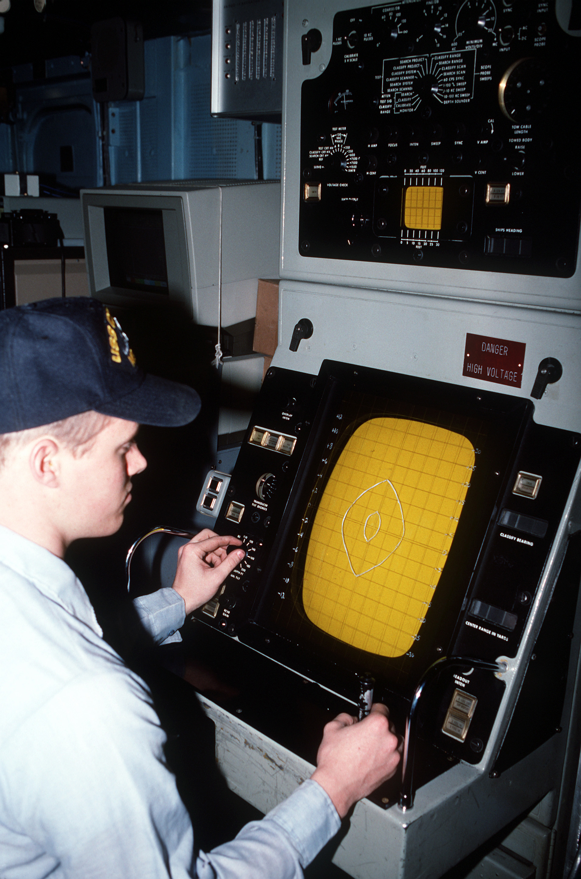 USS Conquest (MSO-488) mine detection sonar console