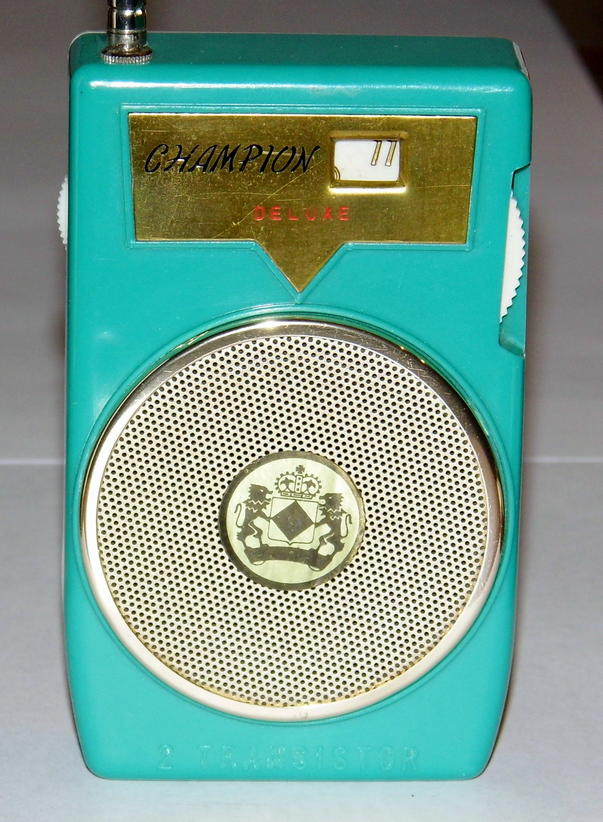 Vintage Champion 2-Transistor Boy's Radio, Model TR-600, Made in Japan (8440481595)