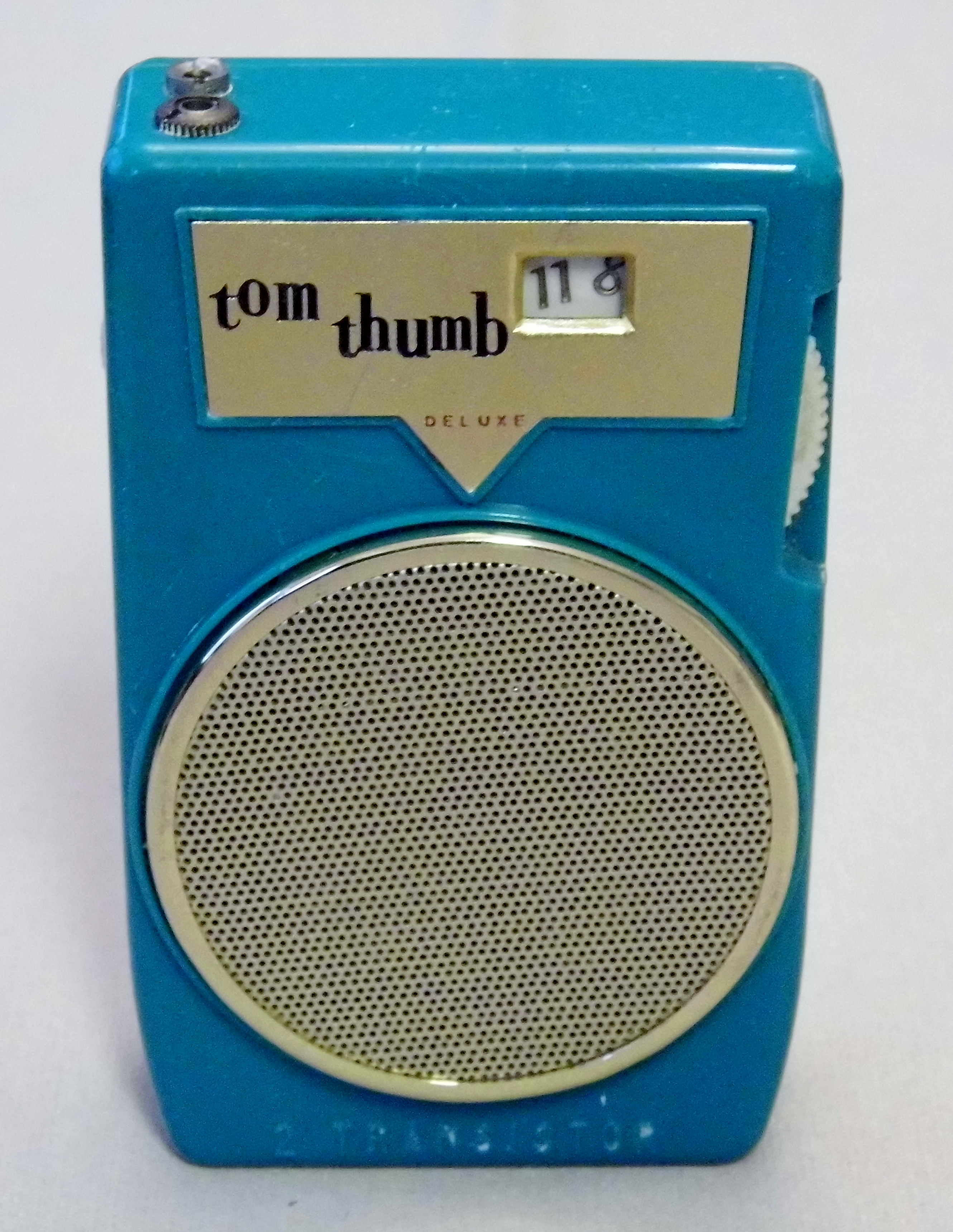 Vintage Tom Thumb 2-Transistor Boy's Radio (No Model Number), Made in Japan (8461275153)