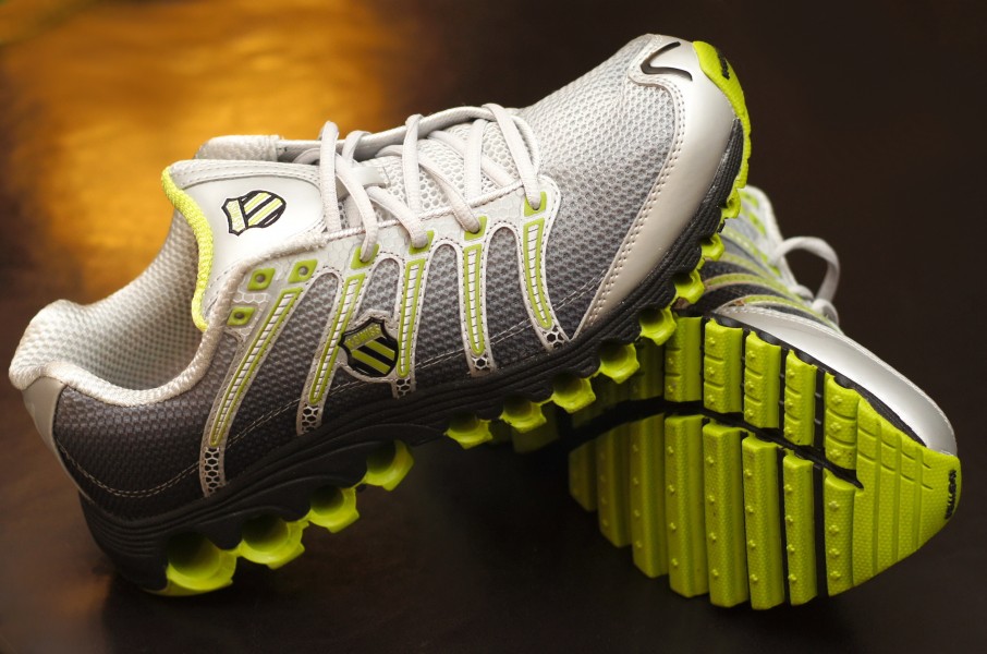 K-Swiss Tubes Run 100 running shoe