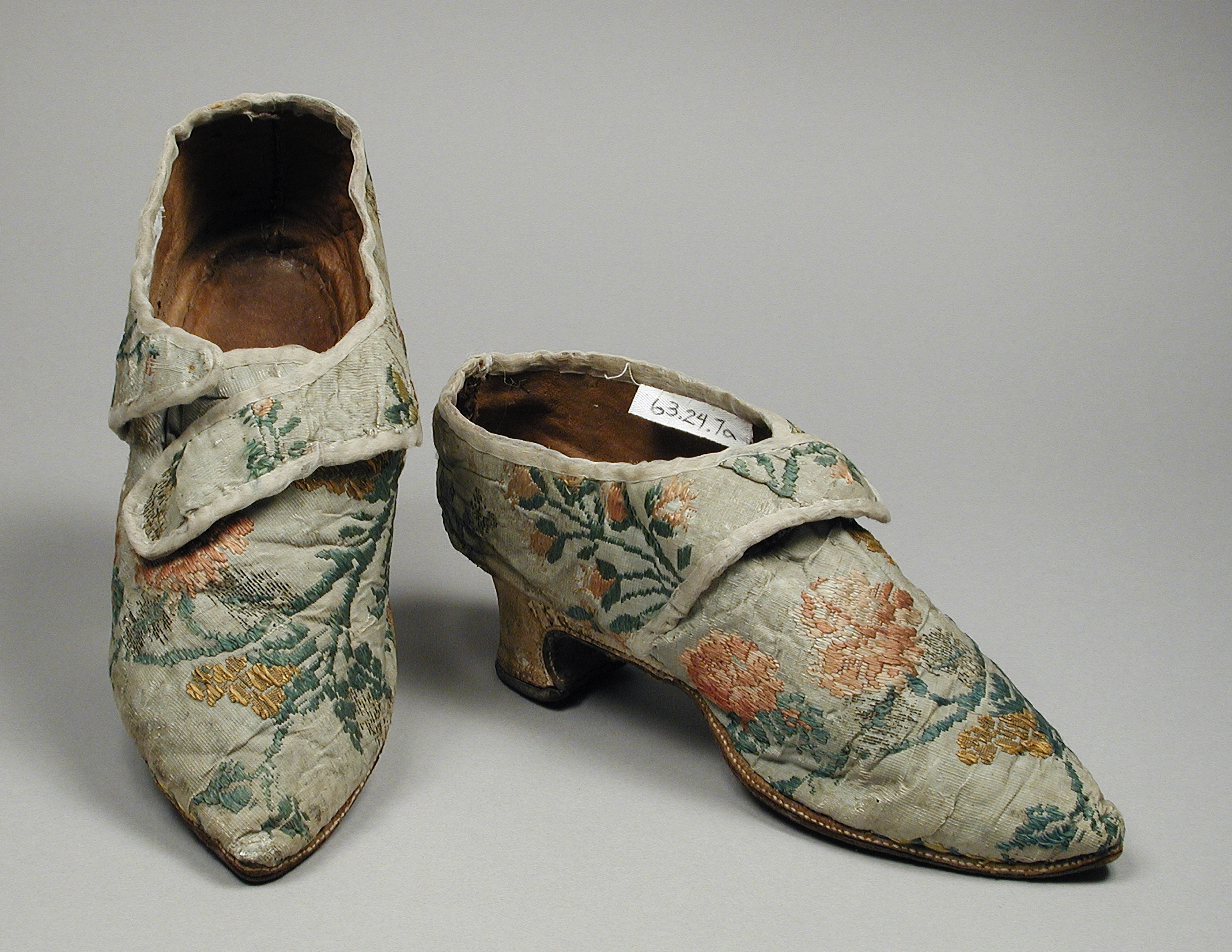 Woman's silk brocade shoes 1770s