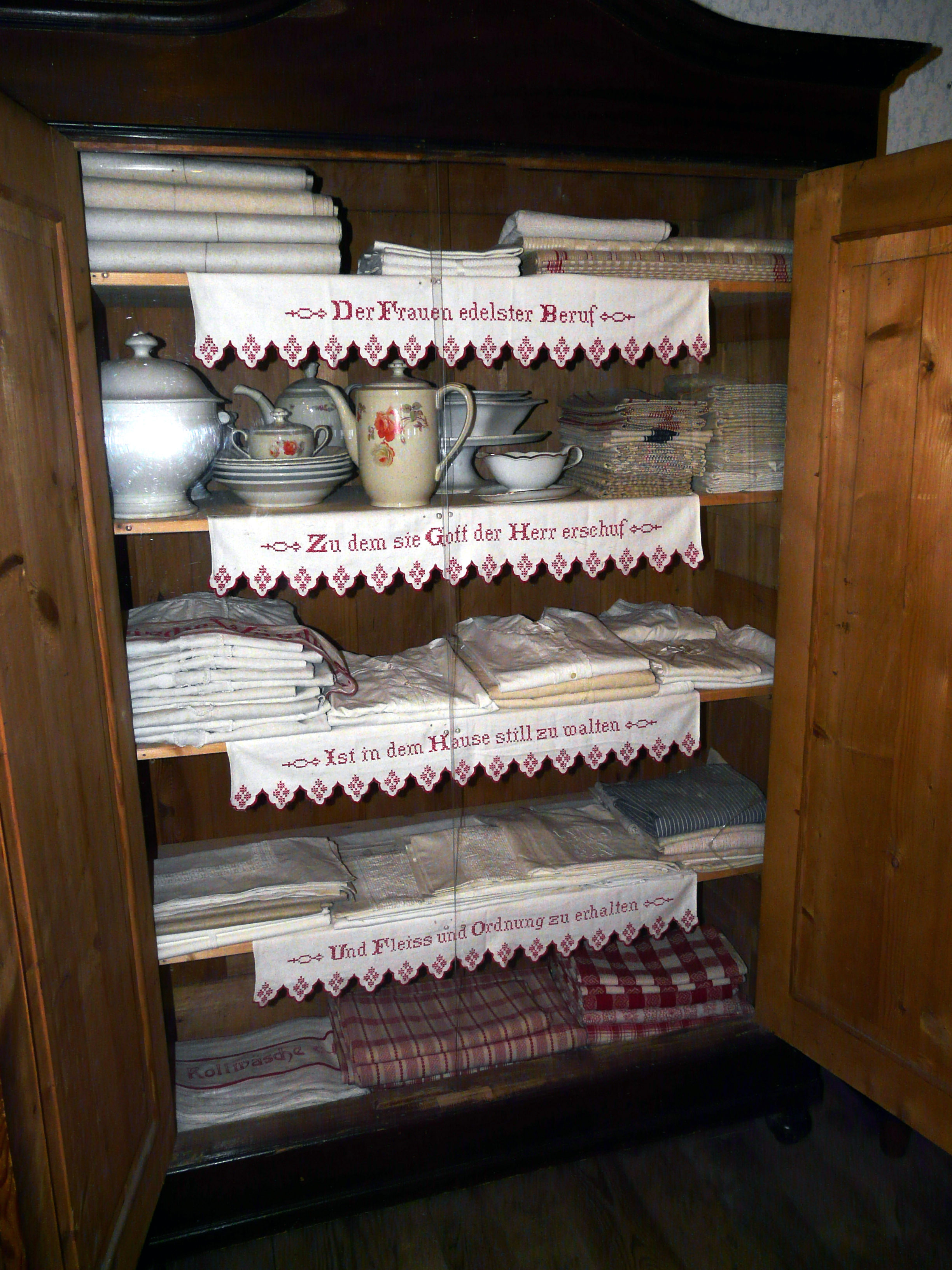 Aussteuerschrank fcm