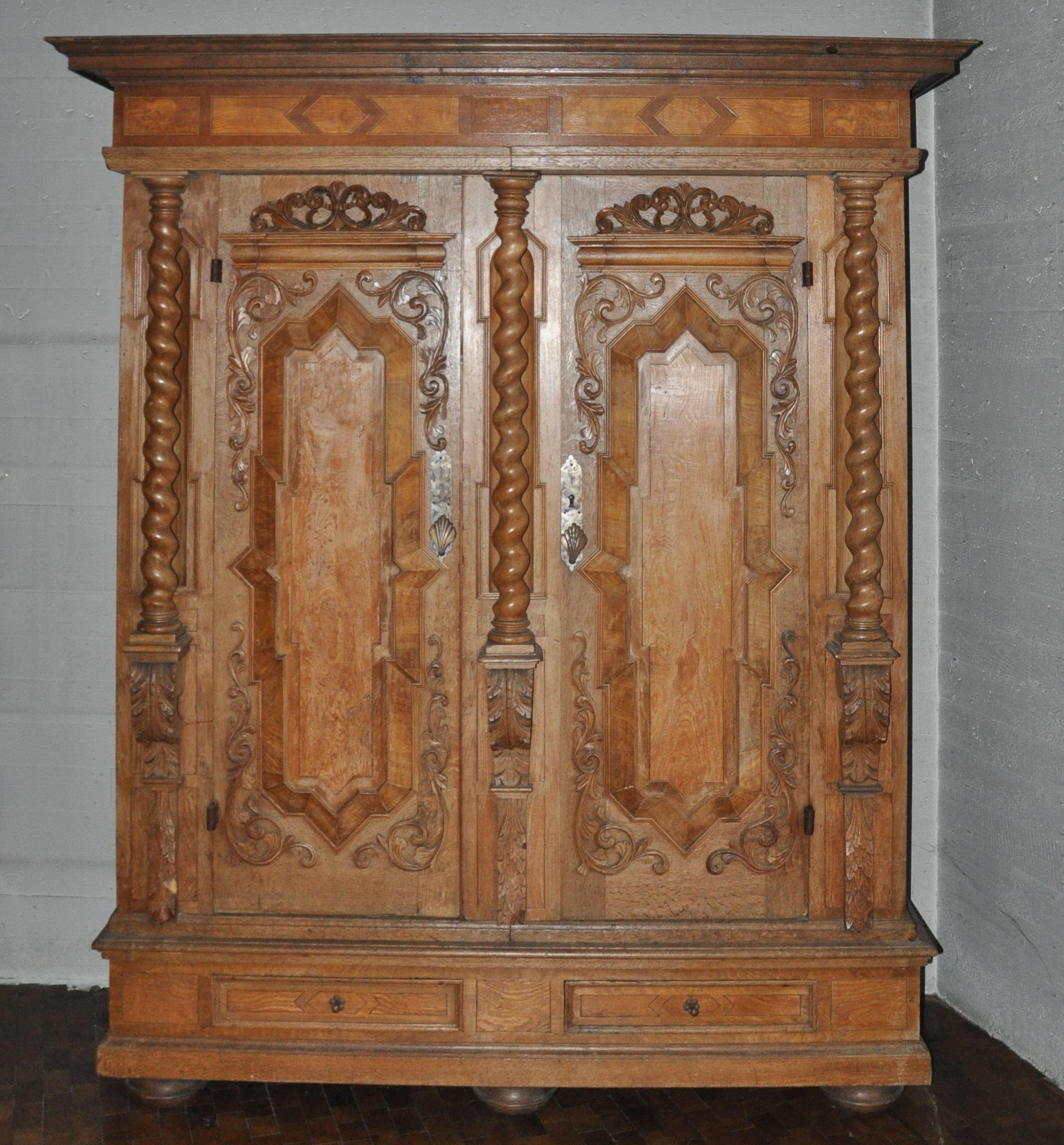 Dornstadt St Ulrich Schrank
