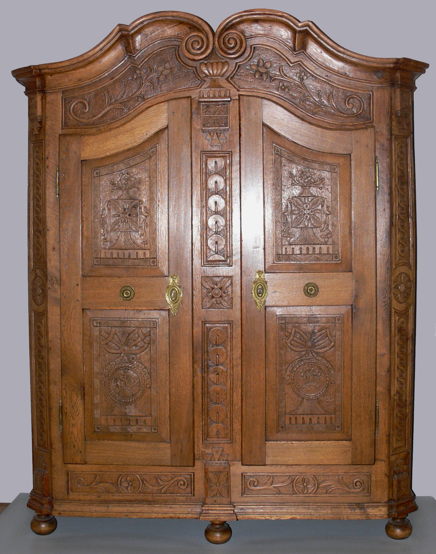 Eichenschrank Oberschwaben
