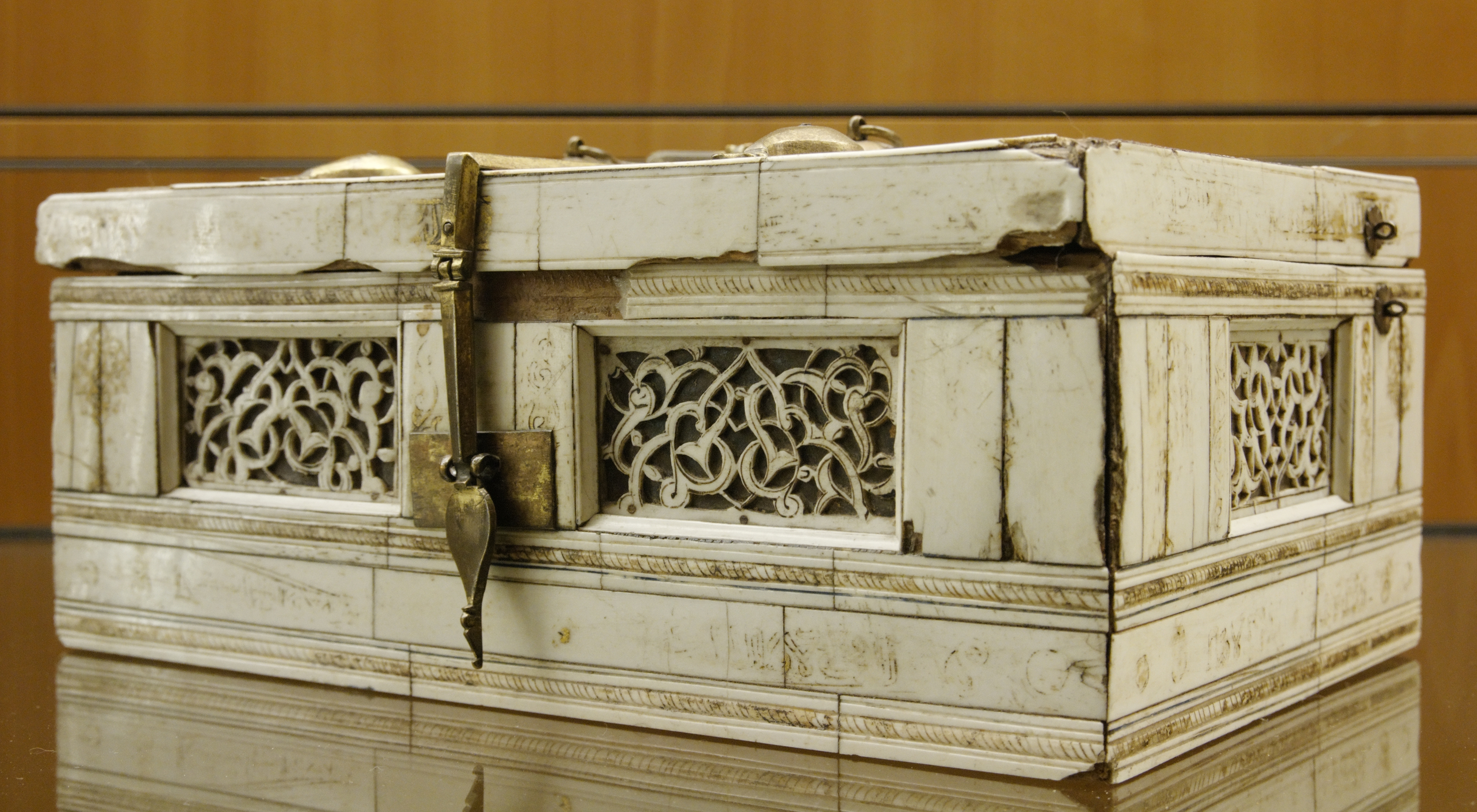 Ivory casket MBA Lyon D378
