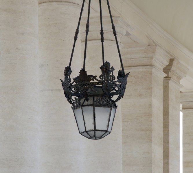 Chandelier in St. Peter3