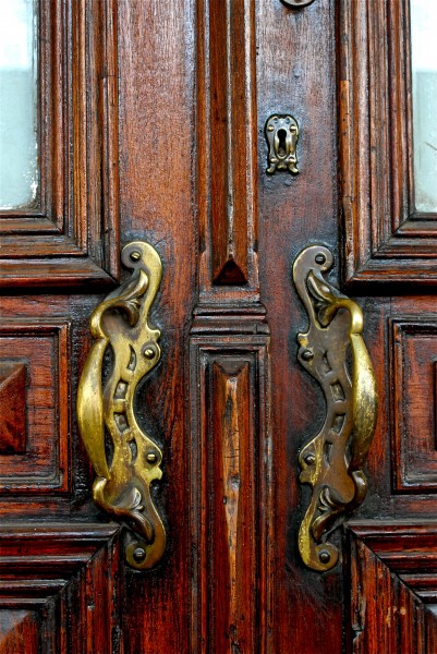 Handle, Maputo Station