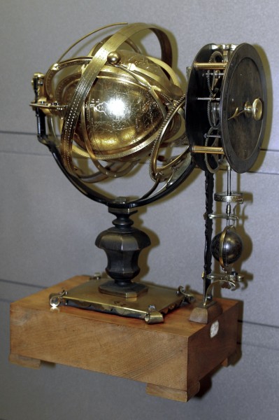 Globe-IMG 0498