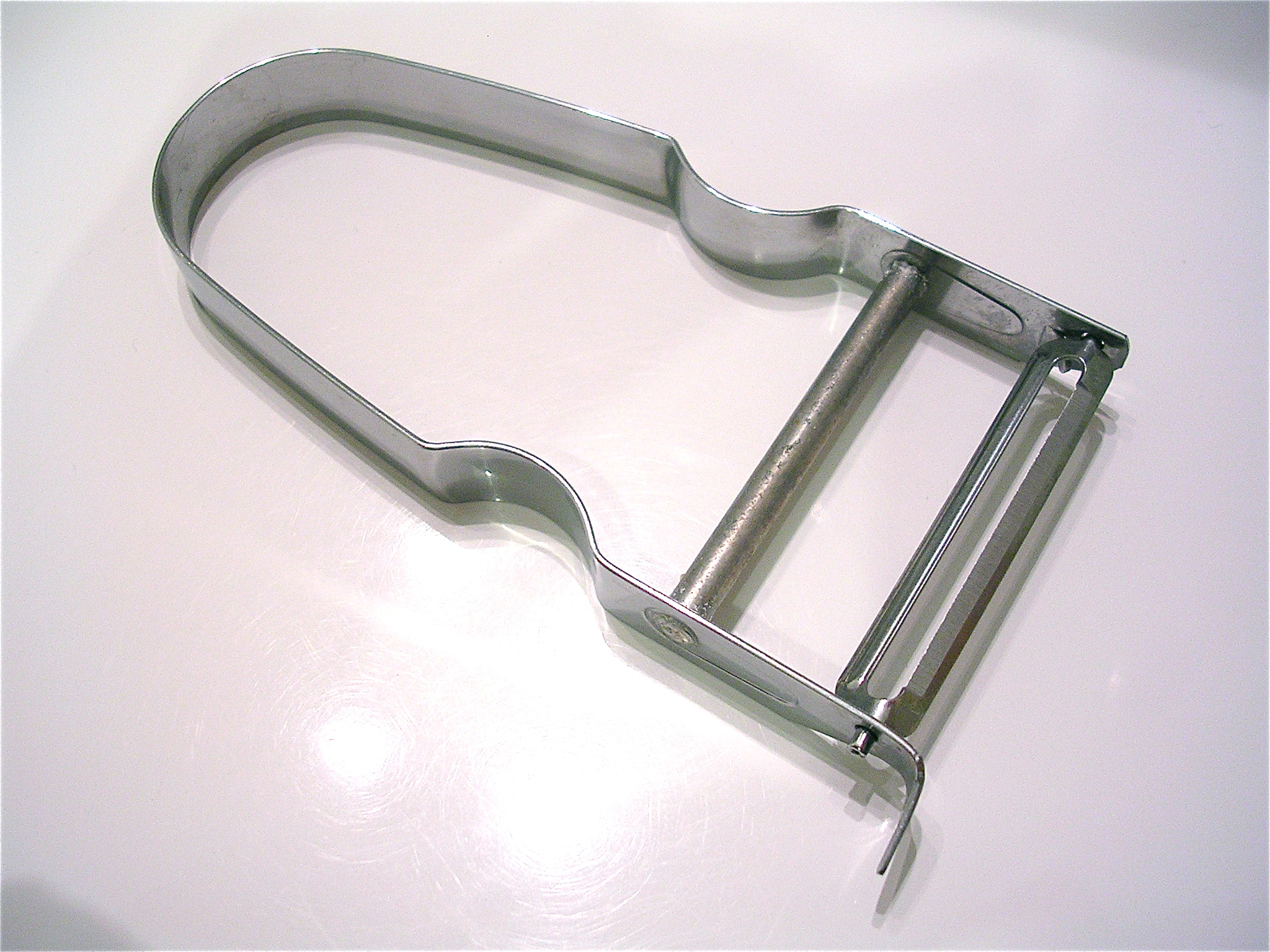 Couteau-econome-pivot