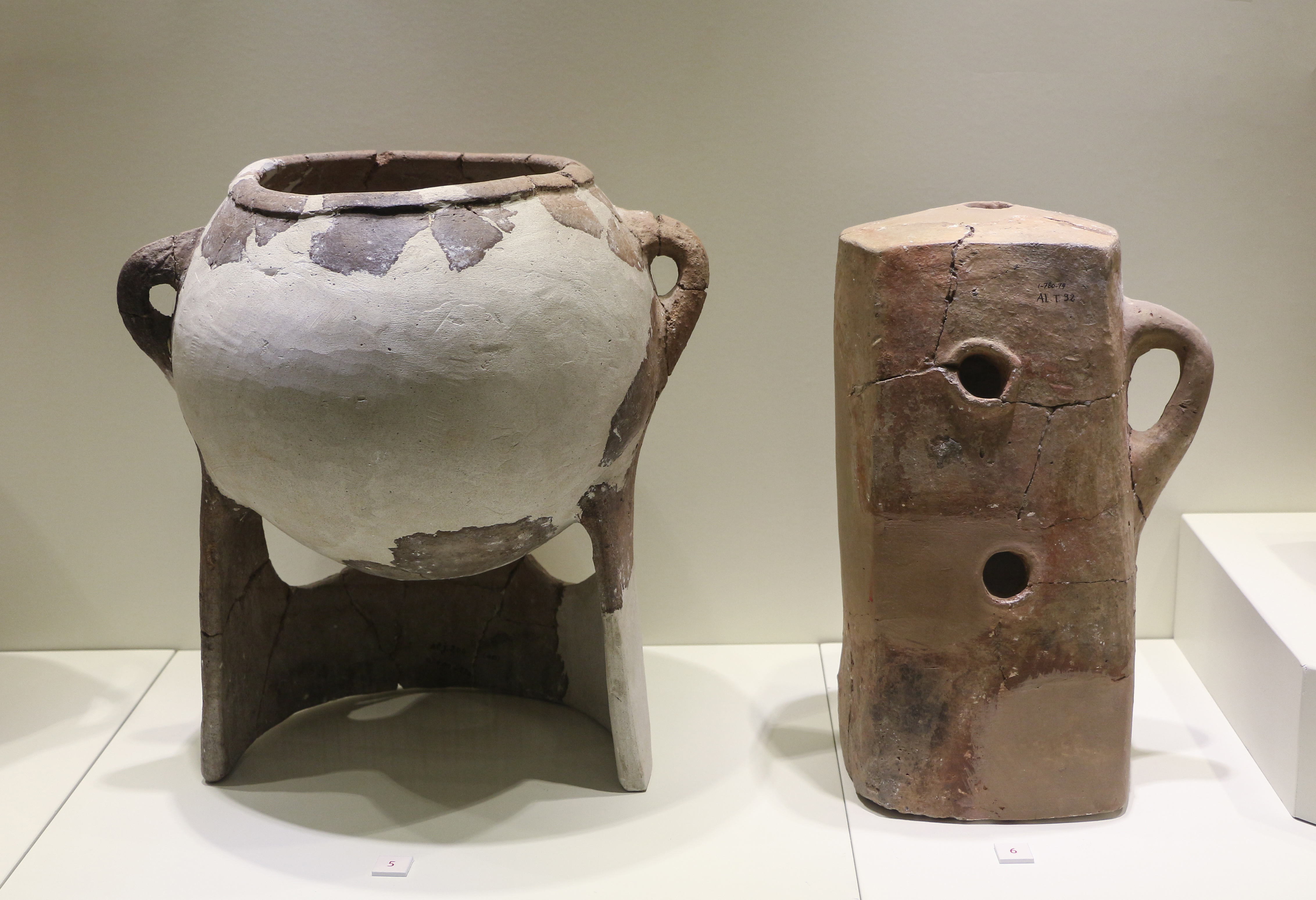 Hittite pottery from Alaca Höyük