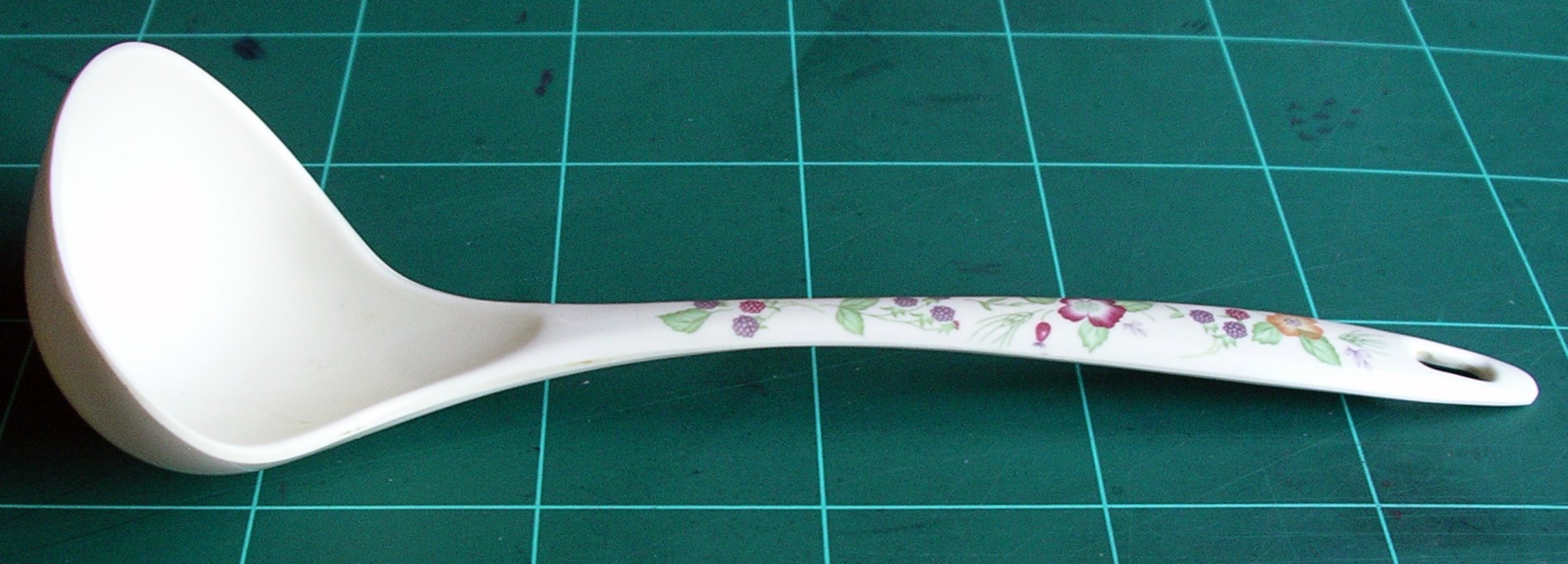 Ladle melamine 18j07