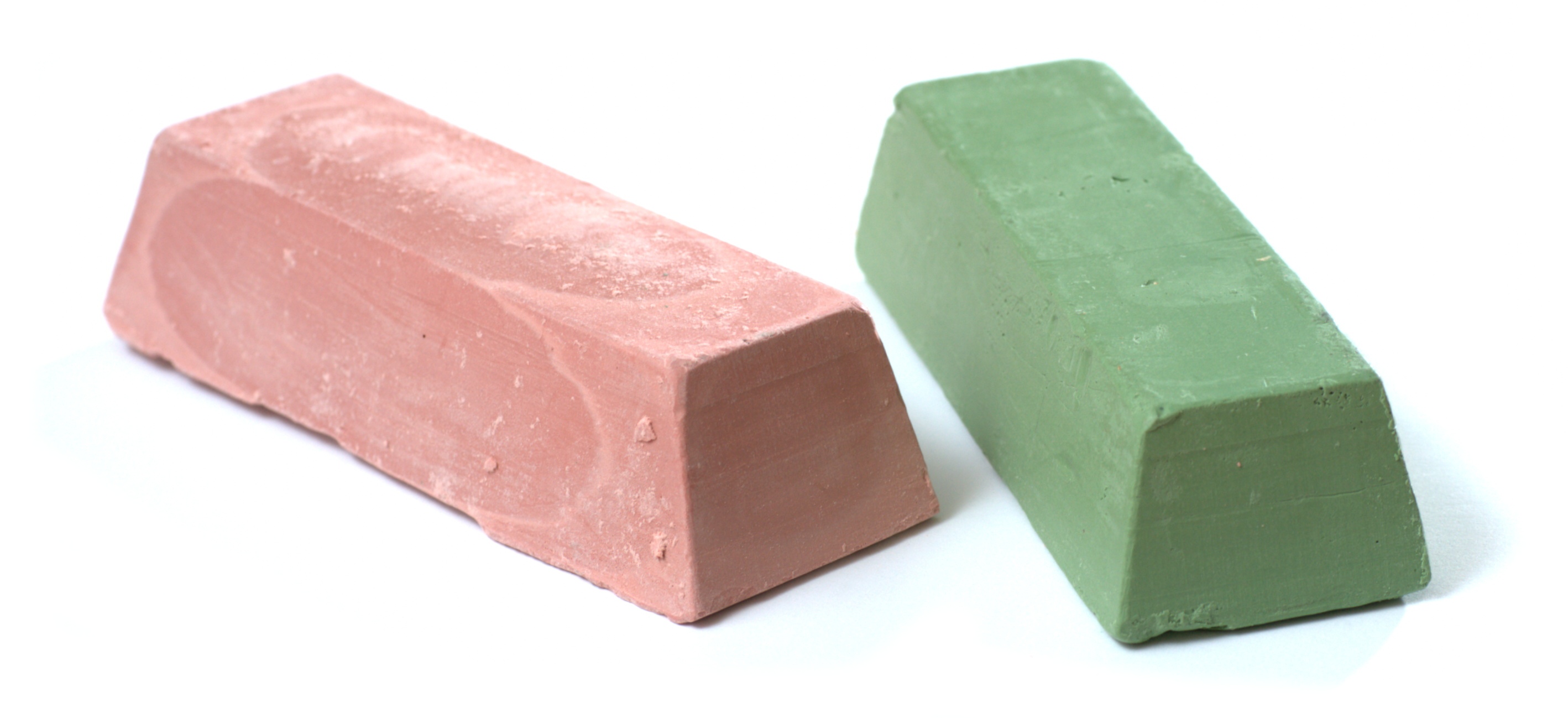 Polishing pastes