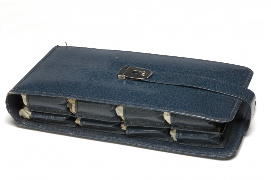 Calling card case Wellcome L0044033