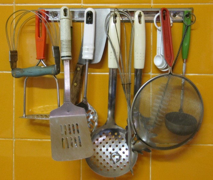 Kitchen utensils-01
