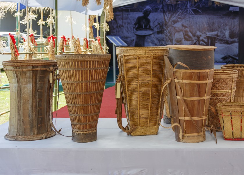 Penampang Sabah Collection-of-Dusun-baskets-01