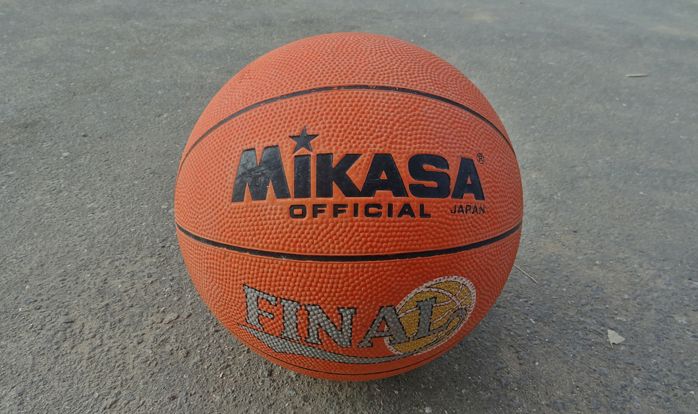 A mikasa basket ball