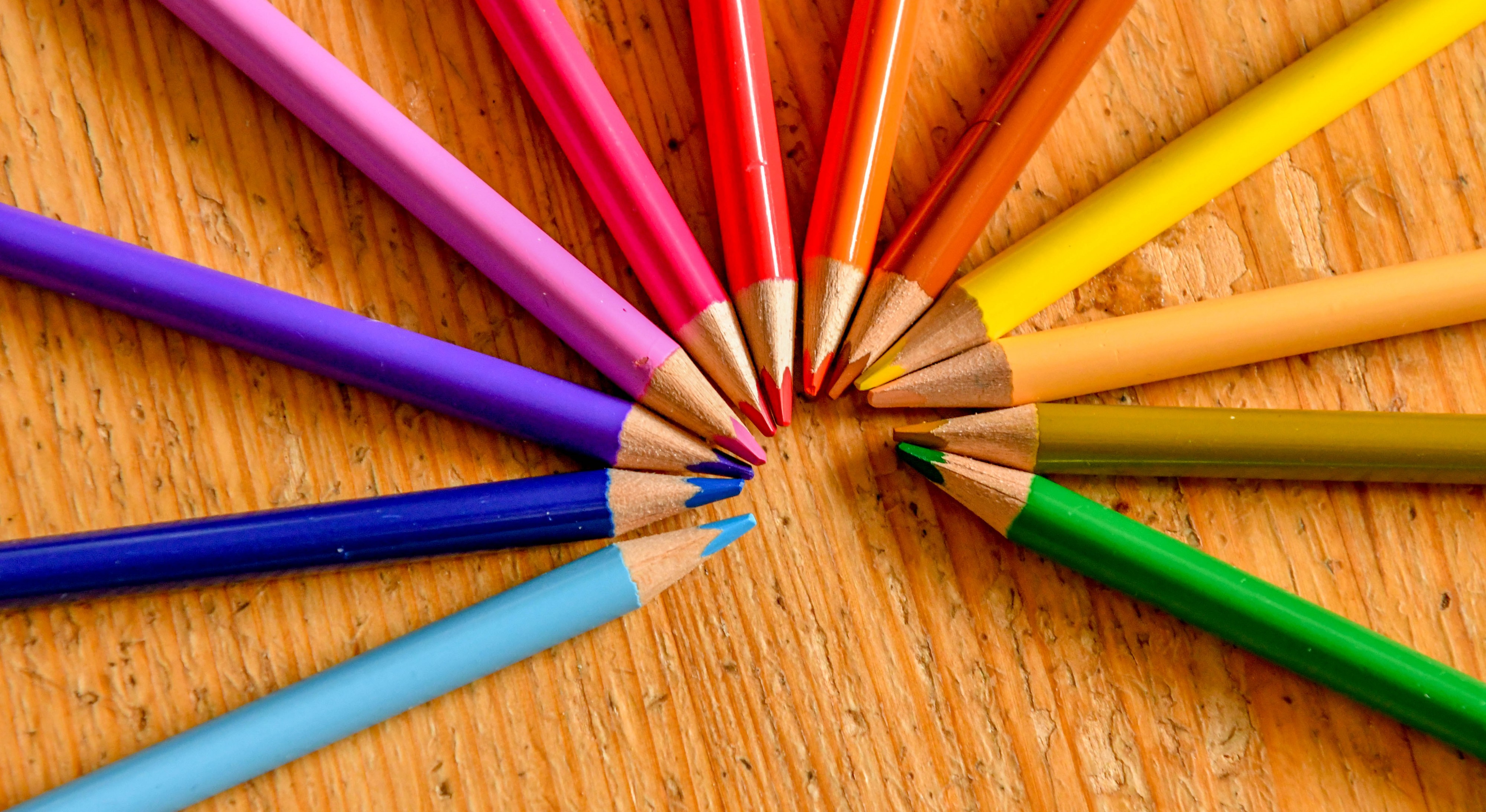 Muliple colored pencils 09