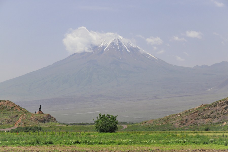2014 Prowincja Ararat, Widok na Mały Ararat (04)