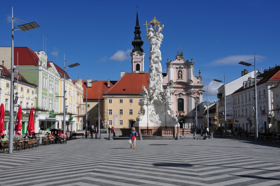 13-04-13-st-poelten-pathausplatz-714