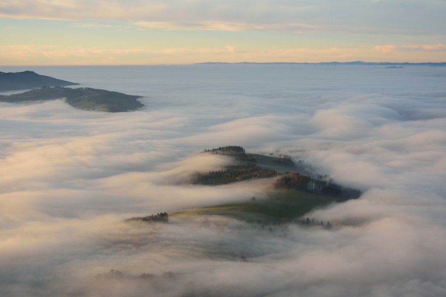 Blassenstein Erlauftal mit Nebel 03