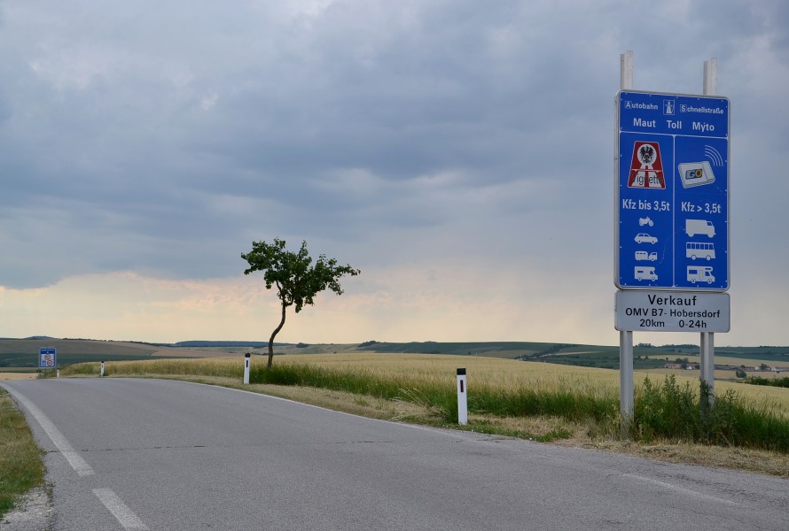 Border Austria-Czech Republic (Schrattenberg - Valtice)