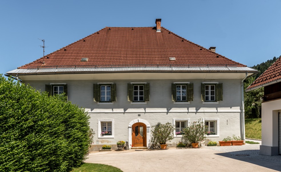 Brueckl Sankt-Johanner-Strasse 22 Pfarrhof Sued-Ansicht 19062017 9616