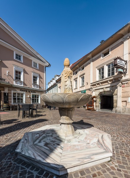 Feldkirchen Rauterplatz Schüsselbrunnen 04062018 3568