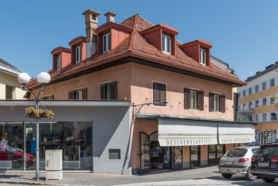 Ferlach Hauptplatz Geburtshaus Perkonig 07062015 2495