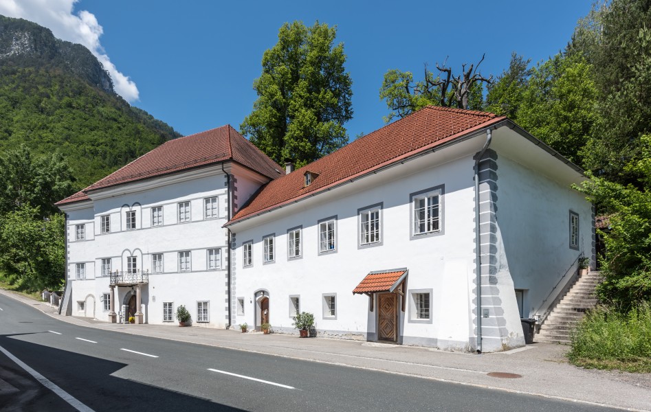Ferlach Unterloibl 31 und 44 Gewerkenhaeuser 07062016 2553