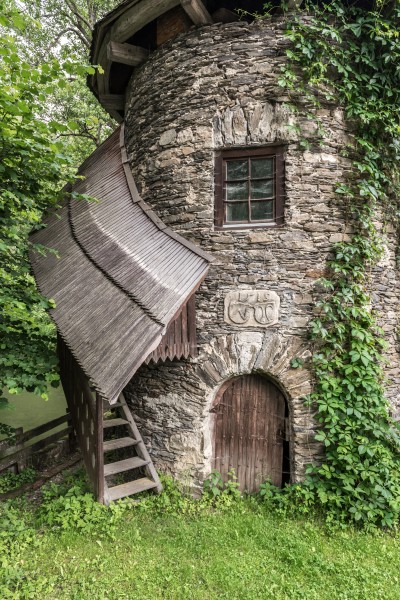 Frauenstein Schloss Wasserablaufschleusenturm 20062015 5013