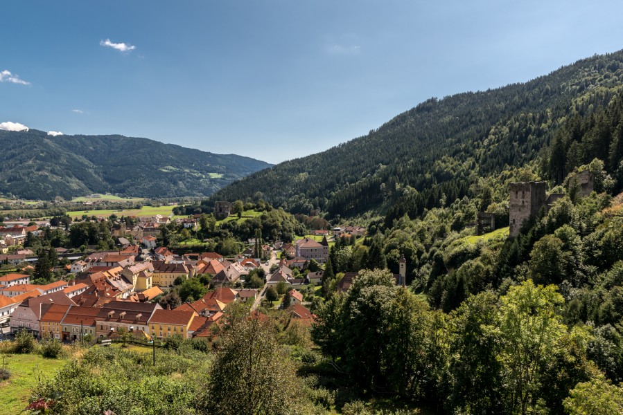 Friesach Altstadt West-Teil mit Rotturm und Virgilienberg 04092017 0646