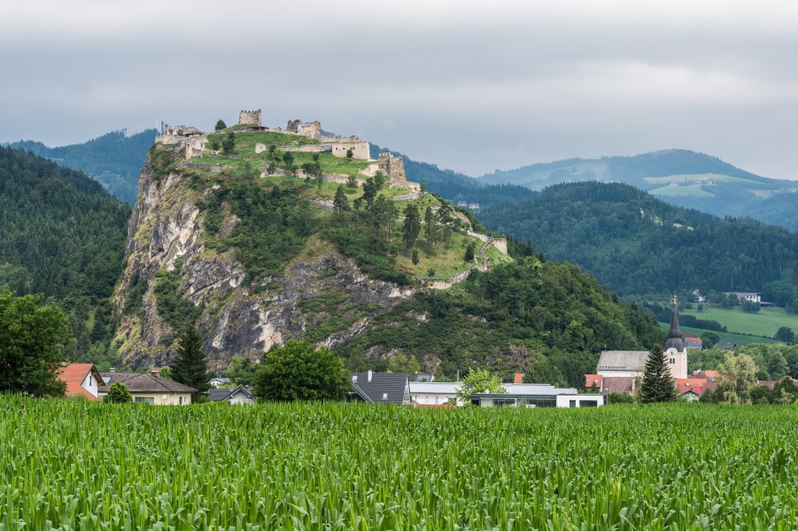 Griffen Schlossberg 1 Burgruine 13072016 3791