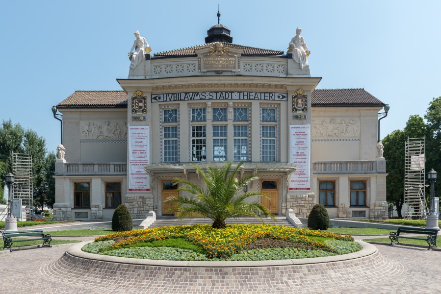Klagenfurt Innere Stadt Theaterplatz 4 Stadttheater 22072015 6059