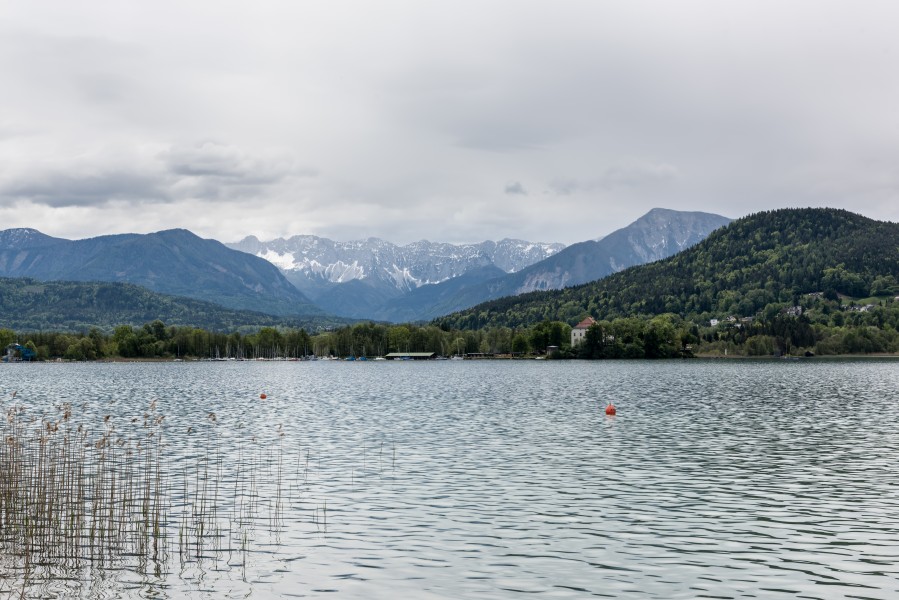 Klagenfurt Sankt Martin Woerther See-Blick mit Maria Loretto und Košuta 08052017 8290