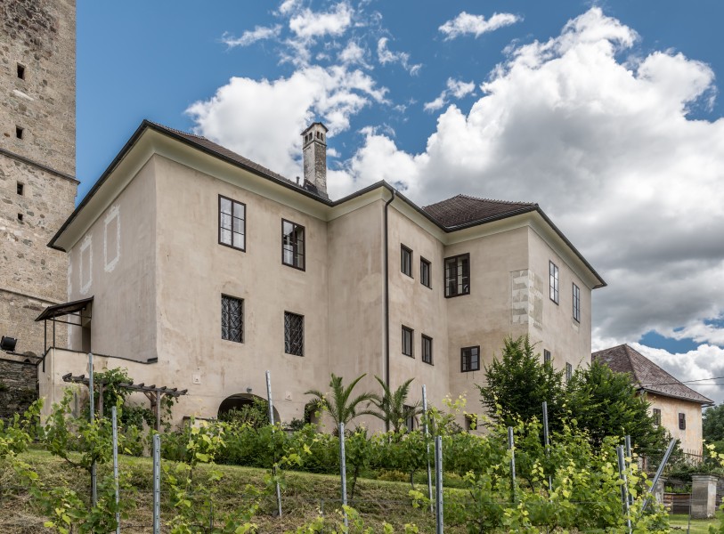 Maria Saal Domplatz 1 Stiftspfarramt NW-Ansicht 03072017 0091