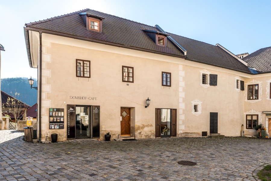 Maria Saal Domplatz 7 Mesnerhaus und Domshop-Café N-Ansicht 31102018 5269