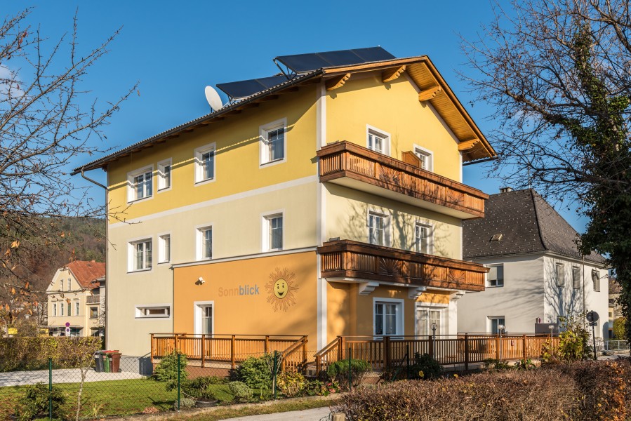 Pörtschach Annastrasse 22 Pension Sonnblick SW-Ansicht 18112017 1982
